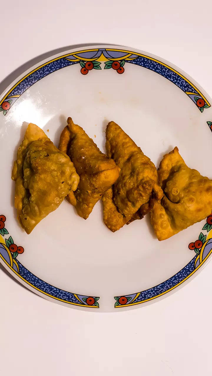 Cauliflower and Potato Samosa Recipe