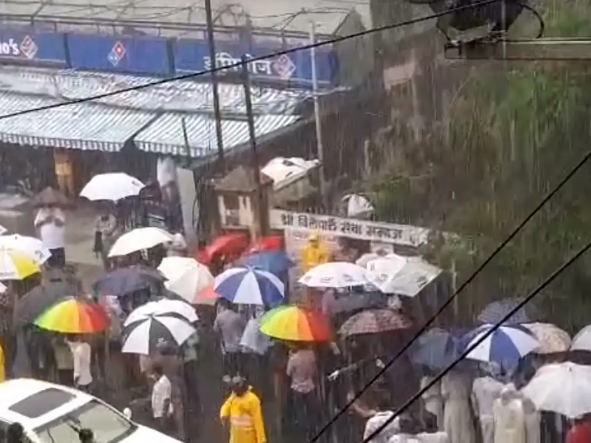 Sushant Singh Rajput Last Rites Live update , Sushant Singh Rajput ...