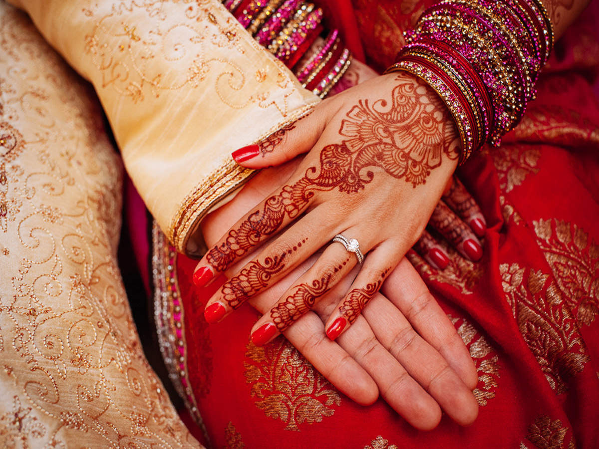 Marathi Wedding Traditions: Everything You Need To Know About Them |  WeddingBazaar