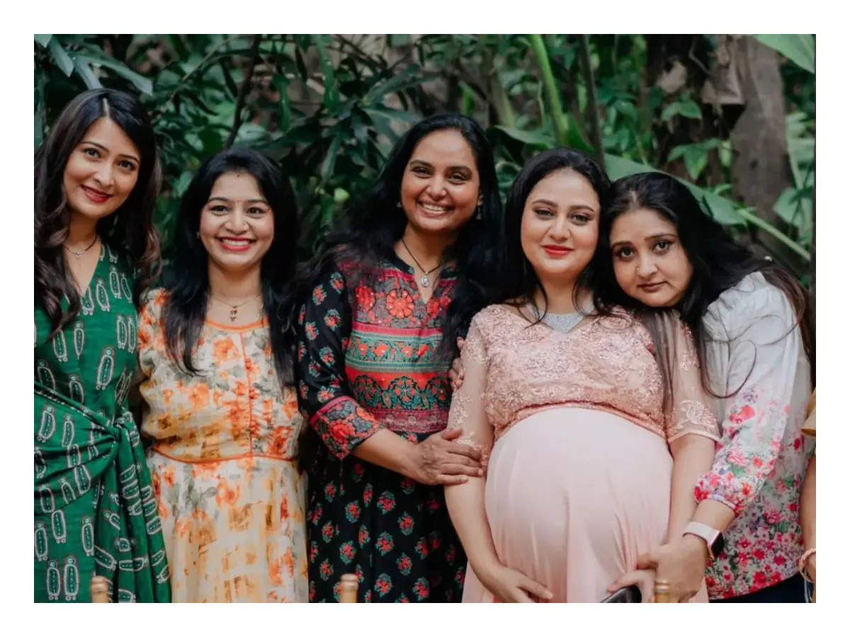 My Sister Baby shower pictures | Maternity Photoshoot | Baby shower | ಸೀಮಂತ  ಶಾಸ್ತ್ರ | Seemantha - YouTube