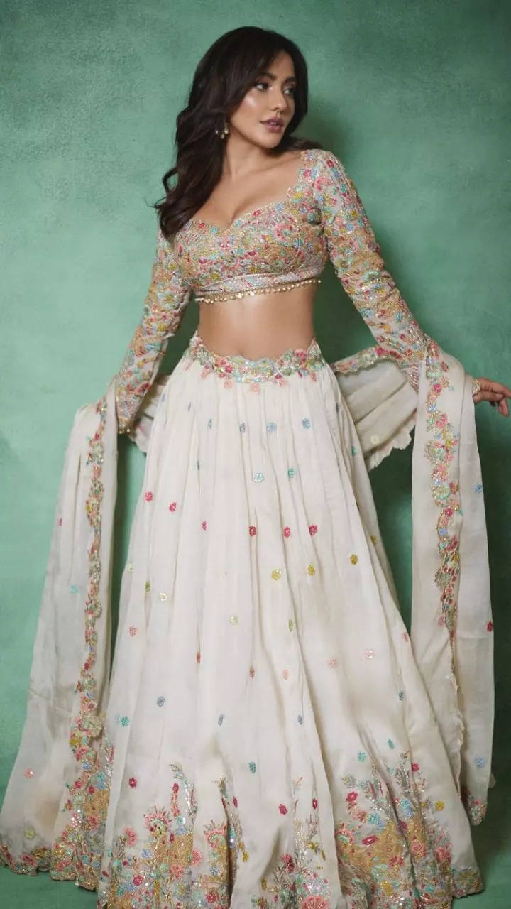 Opulent Off White Festive Lehenga at Rs 6300.00 in Mumbai | ID:  2853228574930