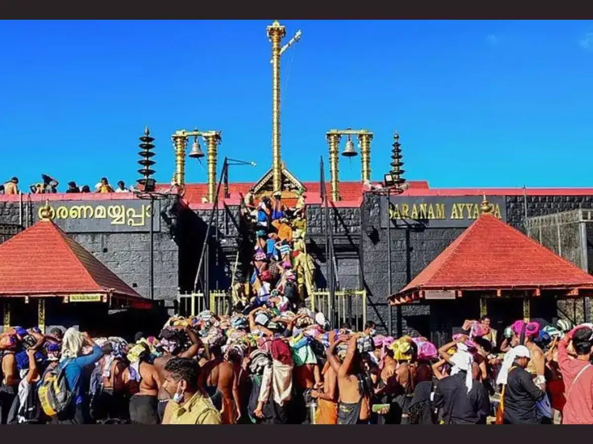 தயவு செஞ்சு சபரிமலையில் இதெல்லாம் பண்ணுங்க... கேரள ஹைகோர்ட்டுக்கு இமெயில் அனுப்பிய தமிழக ஐயப்ப பக்தர்கள்! 