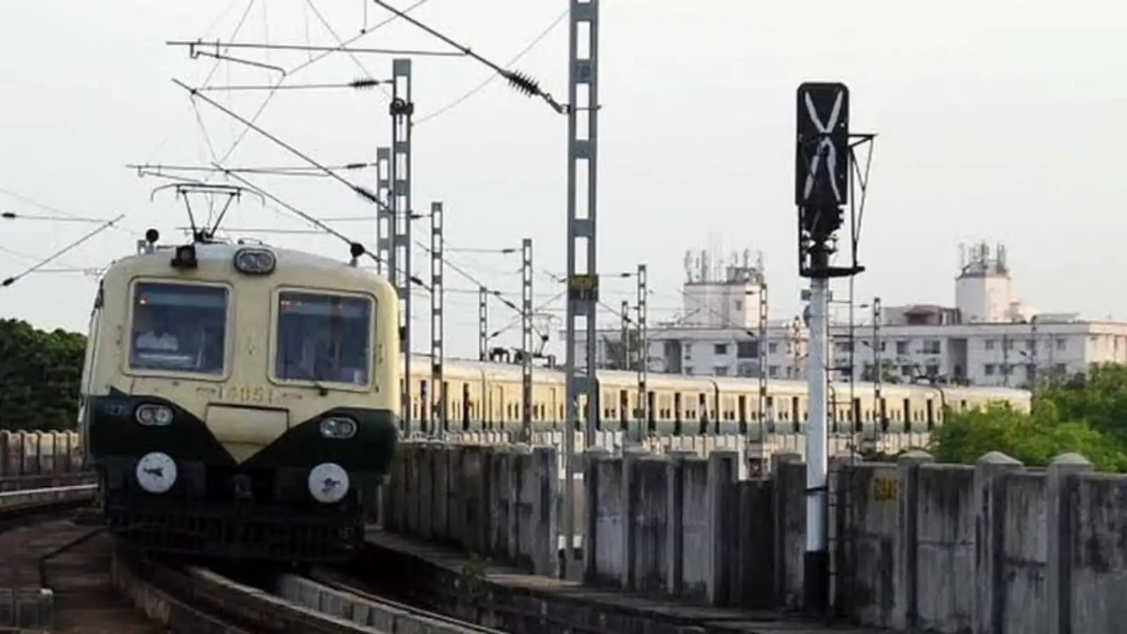 சென்னைவாசிகளின் 15 ஆண்டு கால தவம்! வேளச்சேரி- பரங்கிமலை பறக்கும் ரயில்... தேதி குறித்த தென்னக ரயில்வே 