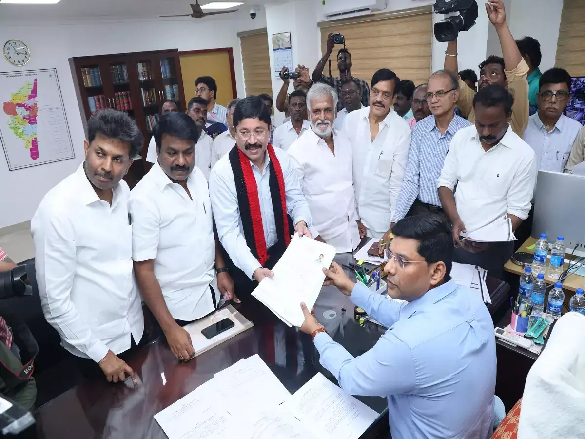 தயாநிதி மாறன் வெற்றி வாய்ப்பு எப்படி? மத்திய சென்னை தொகுதியில் கடைசி நாளில் வேட்புமனு தாக்கல்! 