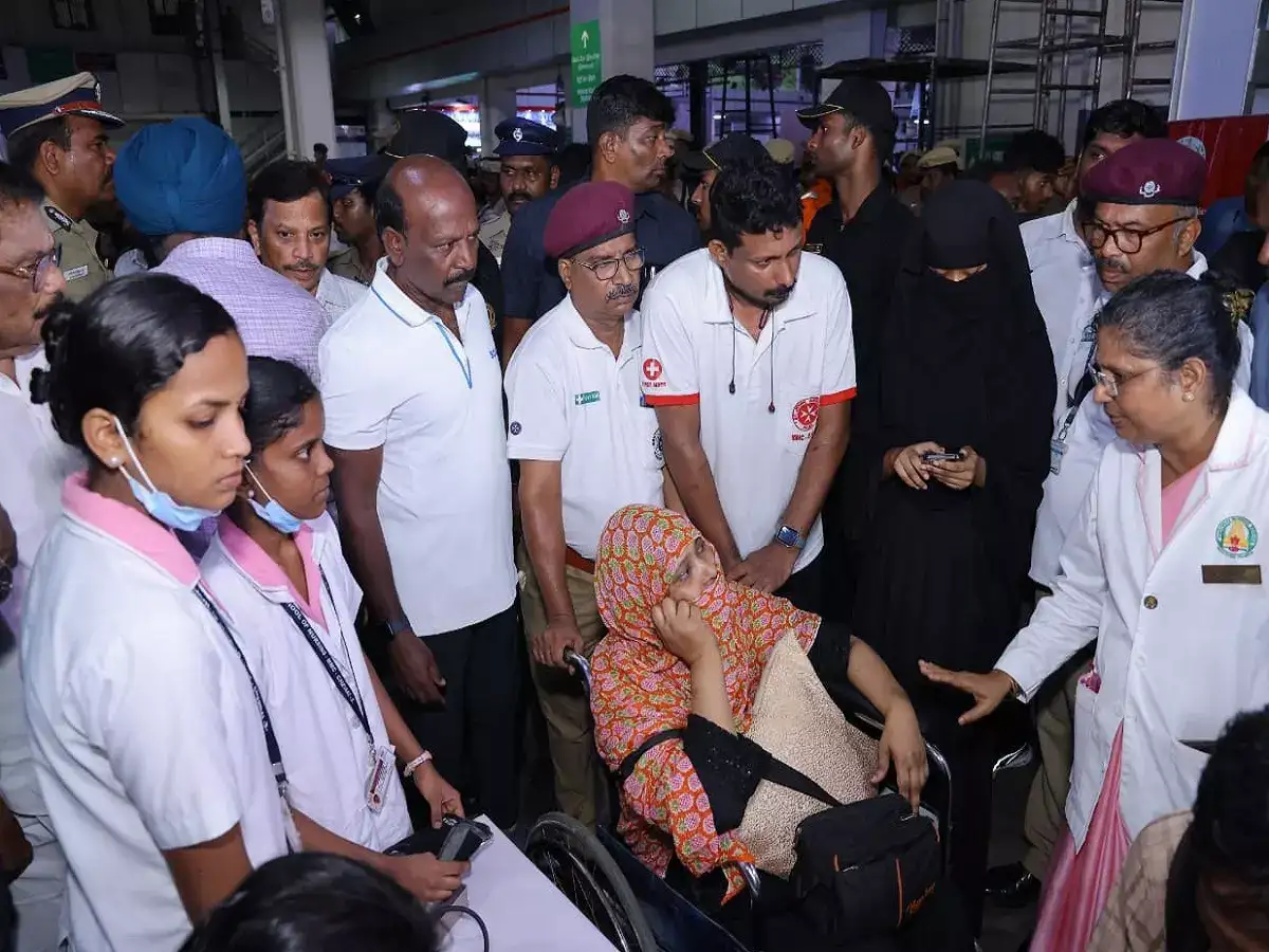 137 தமிழகப் பயணிகள்... எத்தனை பேருக்கு சிகிச்சை? சென்னை வந்த சிறப்பு ரயில் அப்டேட்! 