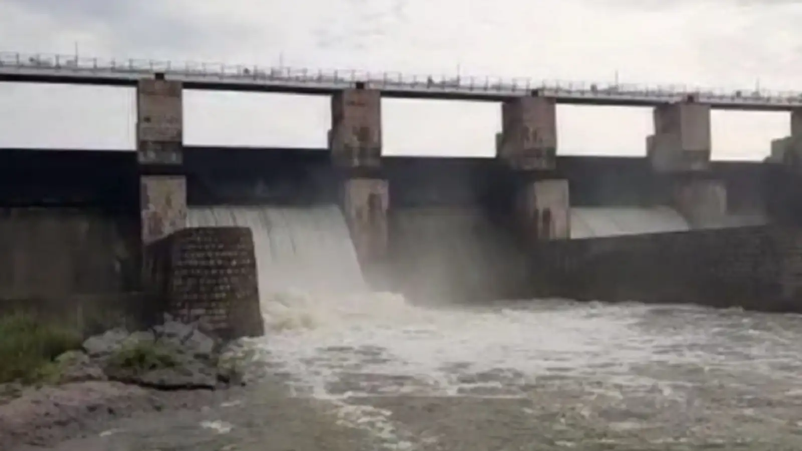 பாம்பாறு அணையின் நீர் நிலவரம் இன்று என்ன தெரியுமா....அணையில் இருந்து தண்ணீர் திறப்பு இதுதான்! 