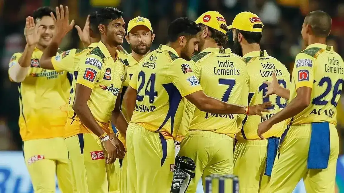 IPL 2025 : ‘பார்ம் அவுட்டில் சிஎஸ்கே முக்கிய பௌலர்’.. கடைசி நேரத்தில் இப்படியா? அதிர்ச்சியில் நிர்வாகிகள்! 