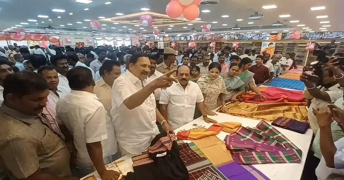 ஜிலுஜிலுனு மின்னும் போலி பட்டு சேலைகள்.. எச்சரிக்கும் அமைச்சர்.. தாய்குலங்களே உஷார்..! 