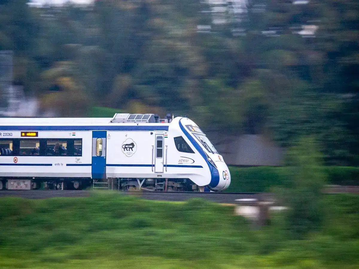 வந்தே பாரத் எக்ஸ்பிரஸ்: தாறுமாறா எகிறிய மவுசு... புது ரயில்கள், புது ரயில் நிறுத்தங்கள் எப்போது? 