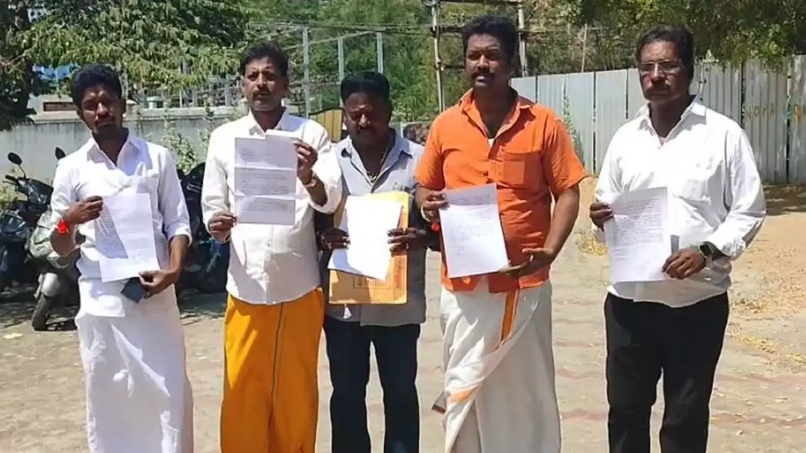 மதுரையில் முருகன் கோவில் நன்கொடை மோசடி... அறநிலையத்துறை இணை ஆணையரிடம் புகார்! 