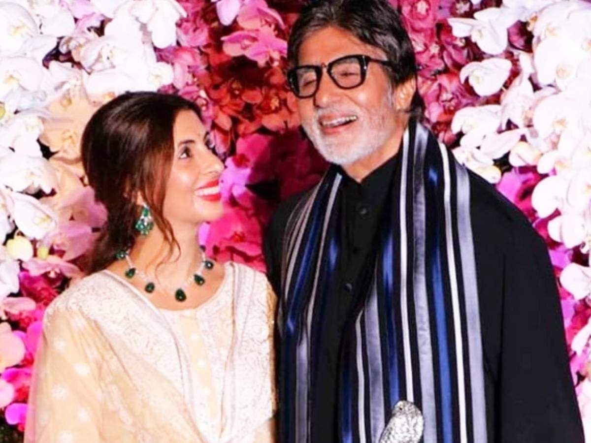 Aishwarya Rai Shweta Bachchan News,पतले कपड़े का टॉप पहनकर जब बच्चन परिवार  की लाडली ने तोड़ डाले बोल्ड दिखने के सारे रिकॉर्ड, तस्वीरें मिनटों में  वायरल ...