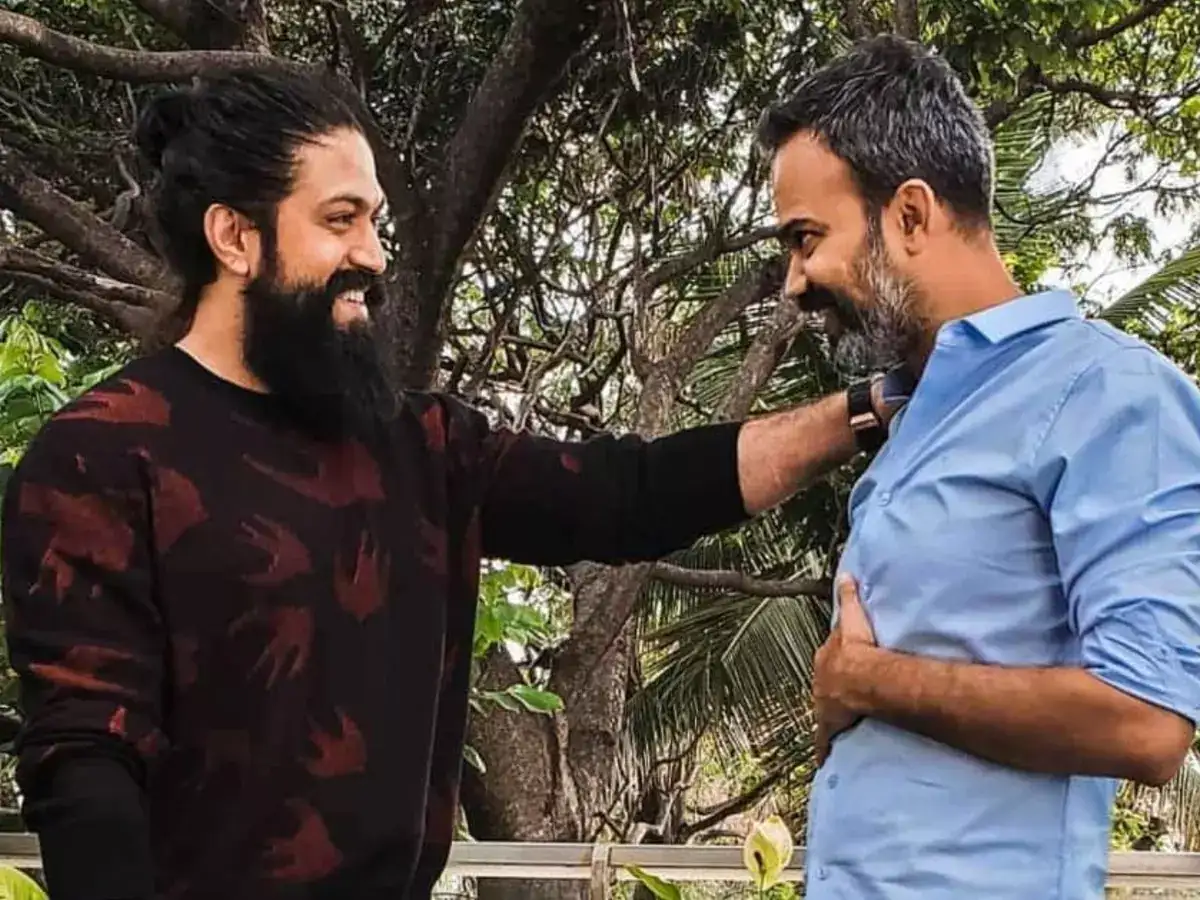 'கேஜிஎஃப் 3' கட்டாயமாக உருவாகும்.. ராக்கி பாய் இவரு தான்: மாஸ் அப்டேட் கொடுத்த பிரசாந்த் நீல்.! 