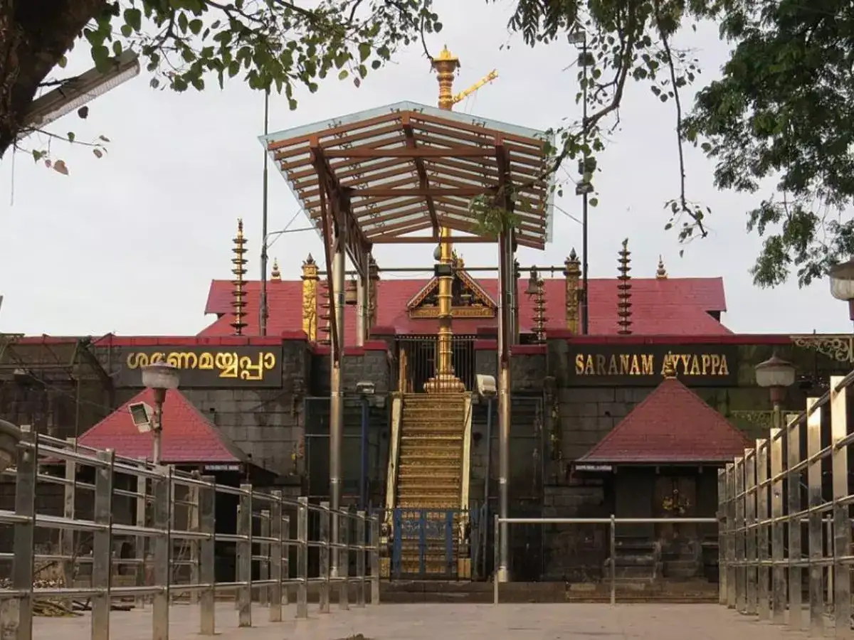 சபரிமலை ஐயப்பன் கோயில் நடை இன்று திறப்பு.. சிறப்பு பேருந்துகளை அறிவித்தது கேரள அரசு! 