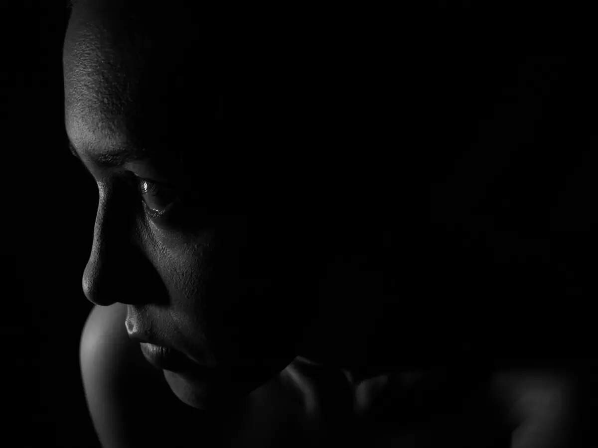 Private Tutor: ভুয়ো পরীক্ষার আয়োজন করে ছাত্রীদের ডেকে সর্বস্ব লুঠ করে নেওয়ার অভিযোগ শিক্ষকের বিরুদ্ধে – teacher allegedly fraud with students and took their all jewellery