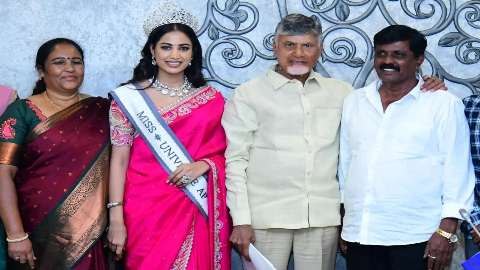 మిస్ యూనివర్స్ ఇండియా పోటీలకు కుప్పం యువతి చందన