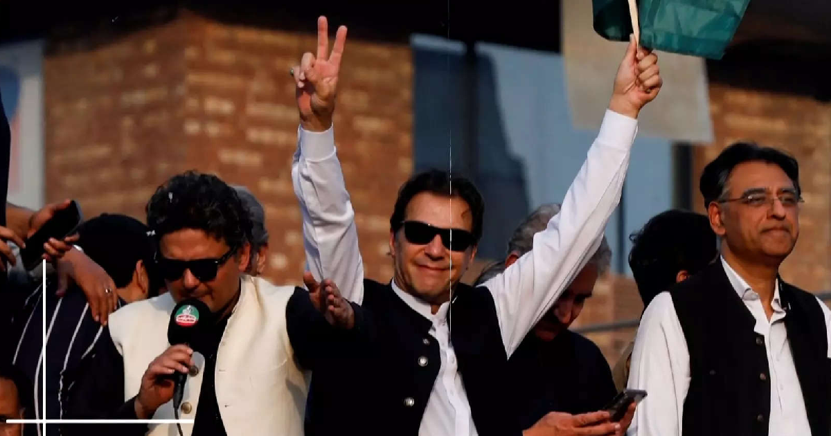 Imran’s party shocked opponents;  PTI’s progress in Pakistan elections, 12 deaths in attacks