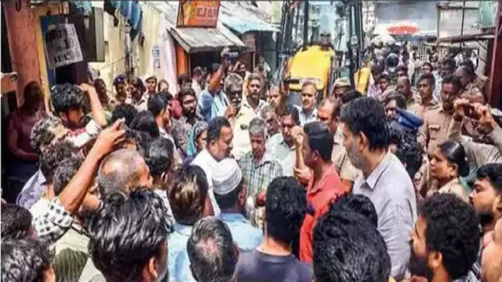 மதுரையில் சீரமைக்கப்படும் நெல்பேட்டை மீன் மார்க்கெட்-தற்காலிக இடம் ஒதுக்க வியாபாரிகள் கோரிக்கை! 