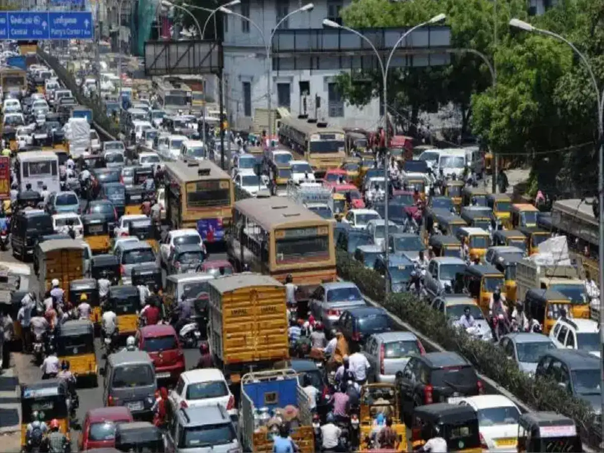 வாகன ஓட்டிகளே உஷார்... சென்னையில் நாளை போக்குவரத்து மாற்றம்! 