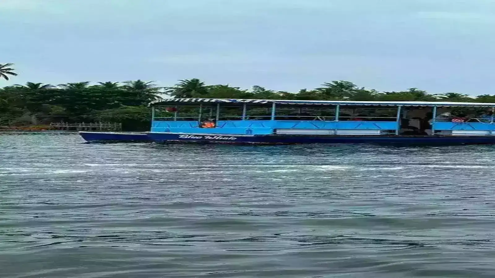 புதுச்சேரி நோணாங்குப்பம் படகு குழாம்... கூடுதல் படகுகள் இயக்கப்படுமா? 