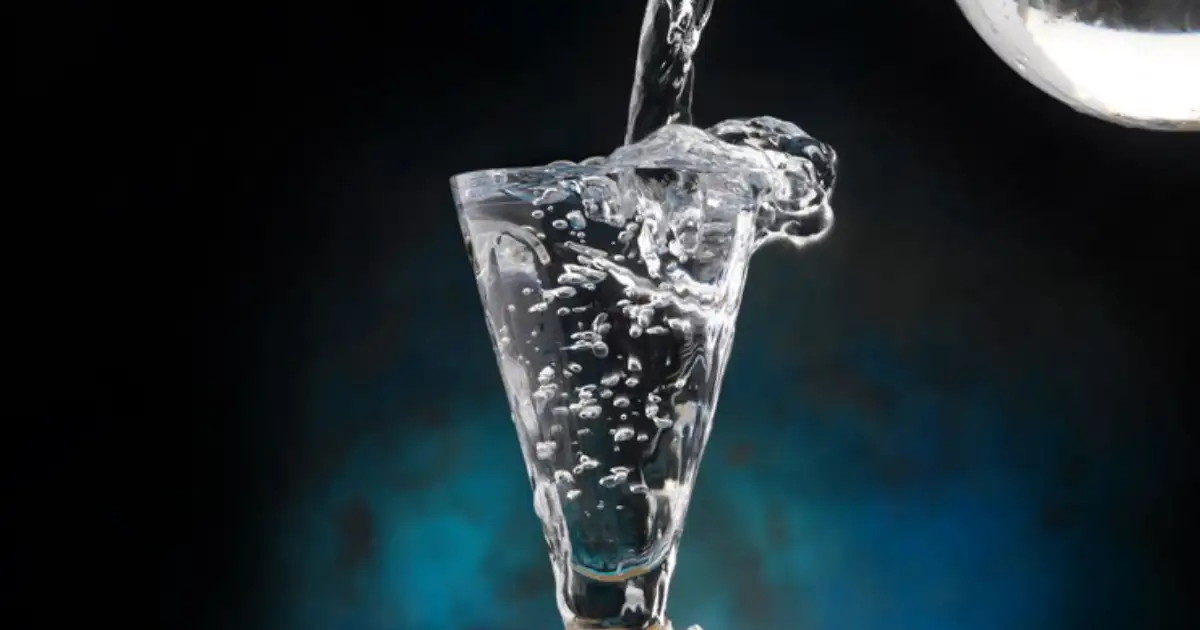 Celebrities Like Sparkling Water, This Is Why It Is Famous