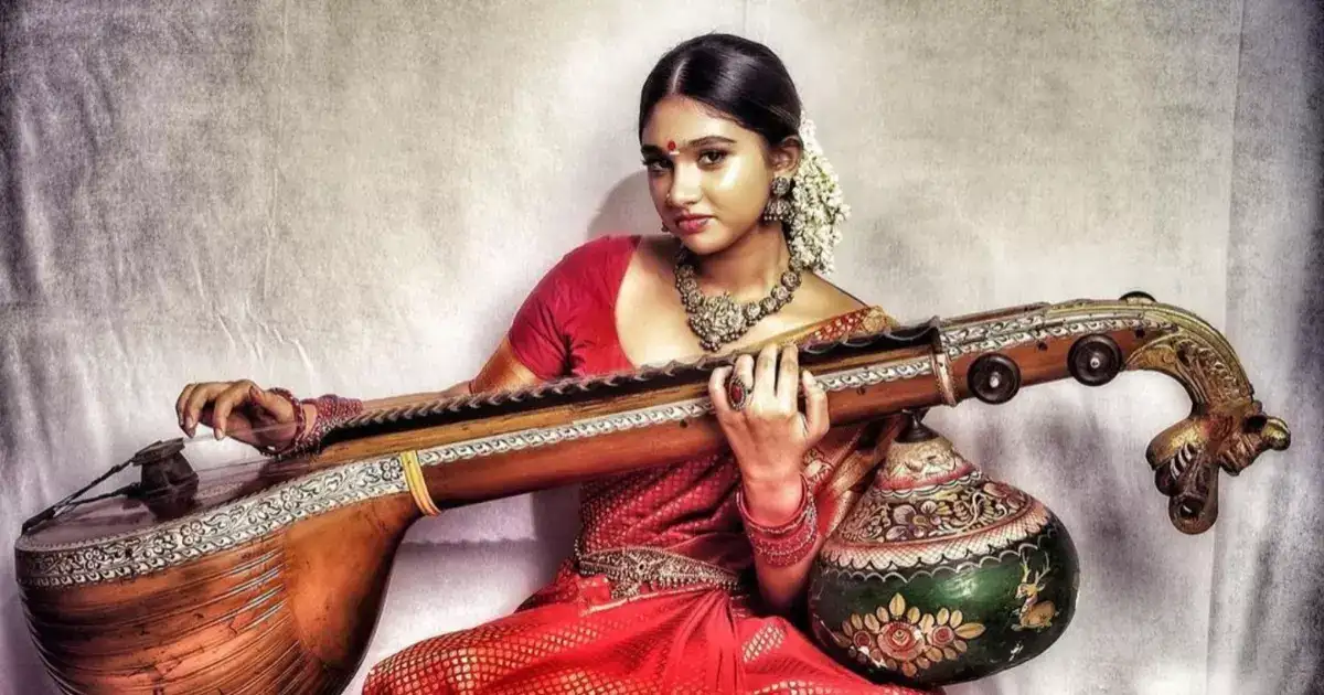 ஜோவிகாவை மொத்தமாக மாற்றிய வனிதா: மகளை ஹீரோயின் ஆக்காம விட மாட்டாங்க போல.! 