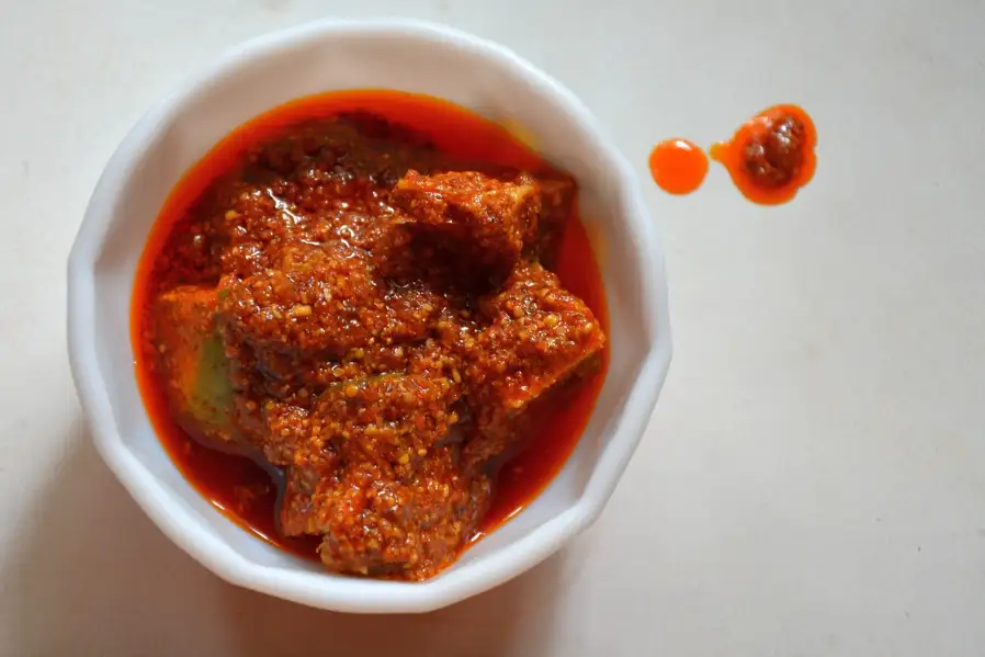 perfect and easy recipe of jaggery and mango pickle