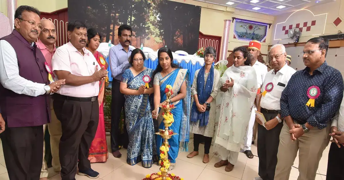 கிருஷ்ணகிரி சிறுதானிய கண்காட்சி விழா - ஆரோக்கியமான வாழ்க்கை வாழ மாவட்ட ஆட்சியர் வேண்டுகோள் 