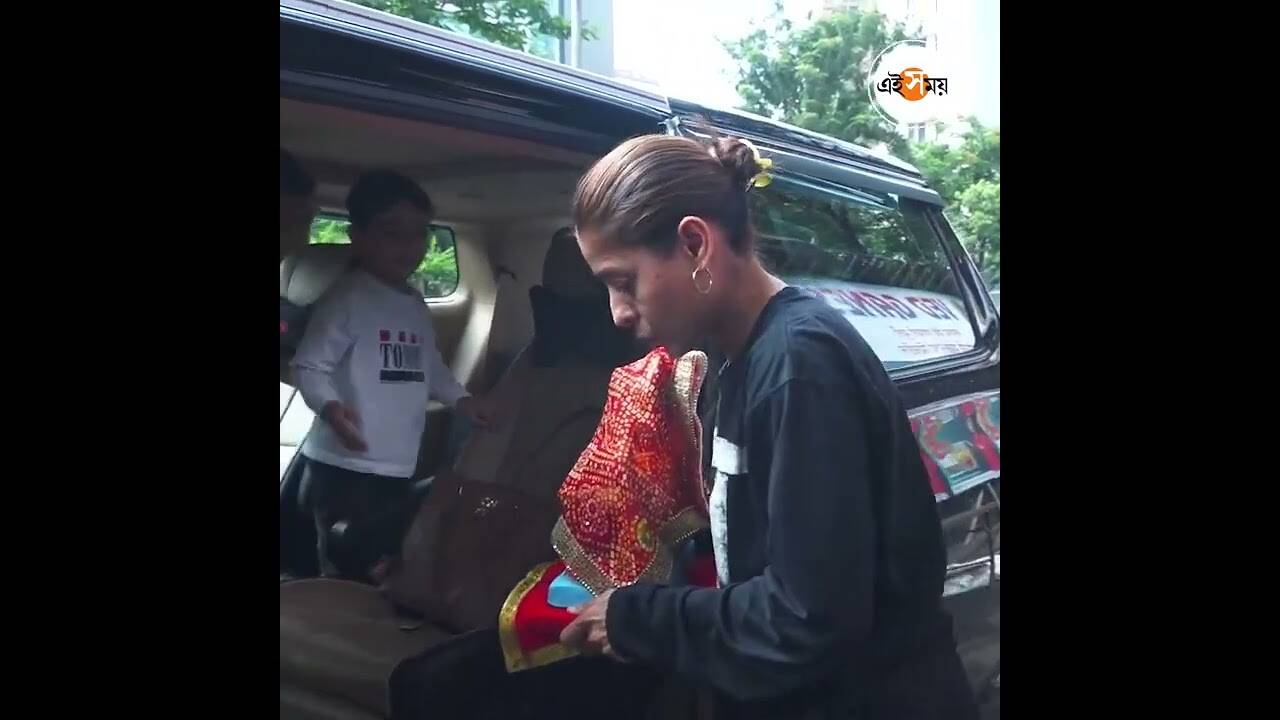 ছেলের জন্যেই শুরু সুনিধির গণপতি পুজো – sunidhi chauhan went out to buy ganesh idol with his son watch video