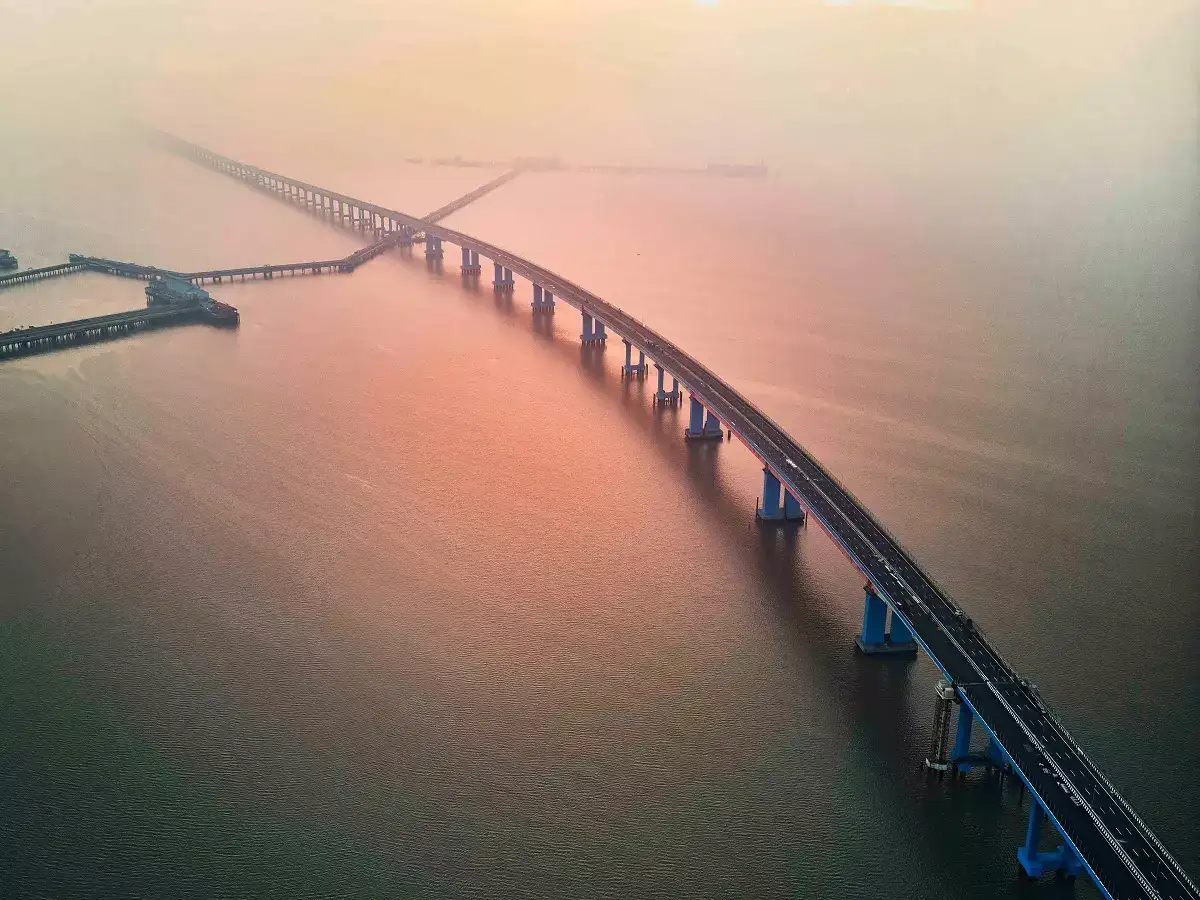 மும்பை - நேவி மும்பை ரூட்... நாட்டின் நீண்ட கடல் பாலத்தில் ஜாலி பயணம்... கட்டணம், சிறப்பம்சங்கள் என்னென்ன? 