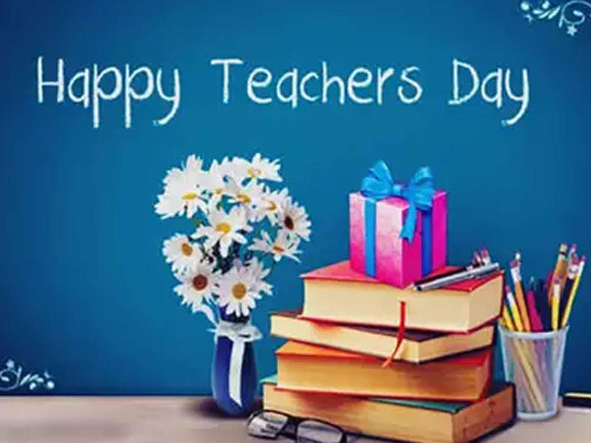 Teachers Day 2023: टीचर्स डे पर अपने शिक्षक को दें ये शानदार गिफ्ट, आज ही  कर लें तैयारी
