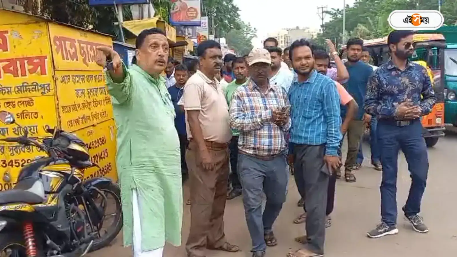 Medinipur Municipality : মেদিনীপুর কলেজ স্কোয়ারে মিটল হকার সমস্যা, পুরসভার পুনর্বাসনে সন্তুষ্ট ব্যবসায়ীরা – medinipur municipality arranged rehabilitation for hawkers near college road