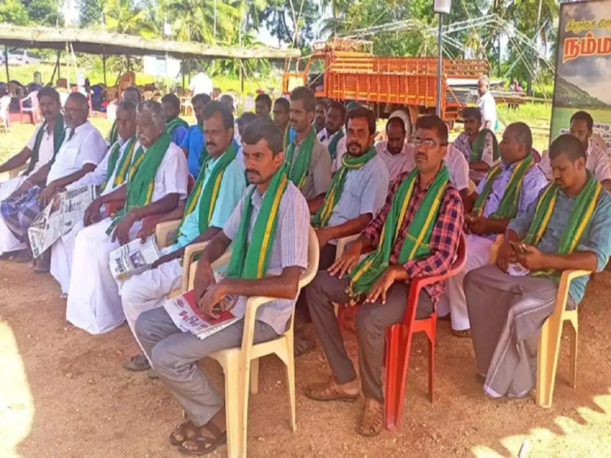 ஈரோட்டில் 3 வது நாளாக விவசாயிகள் உண்ணாவிரதம்... திணறும் அதிகாரிகள்..! 