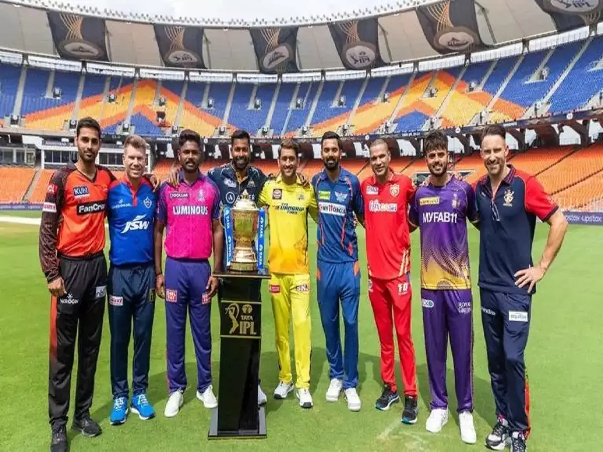 IPL 2023: 'வாட்டர் பாட்டில் தூக்கி மட்டும்'...10 கோடி வாங்கிய ஸ்டார் வீரர்: எந்த அணியில் இந்த கொடுமை தெரியுமா? 
