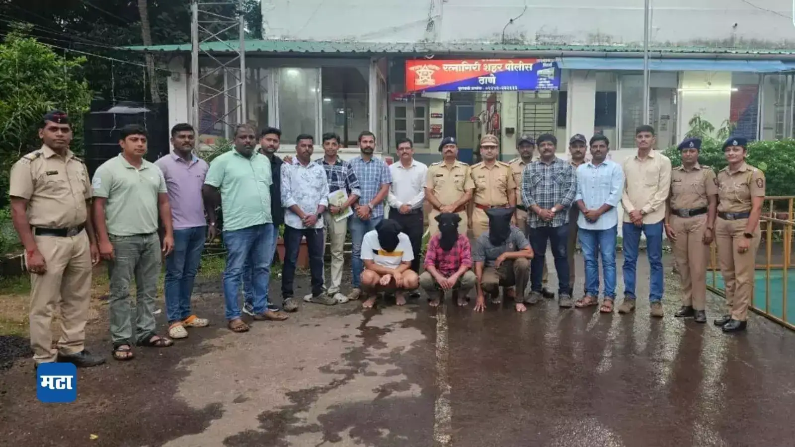 योग्य वेळी आरोपी पकडला गेला असत तर भक्ती मयेकरचा जीव… तपासात हलगर्जीपणामुळे जयगड पोलिसांवर कारवाई योग्य वेळी आरोपी पकडला गेला असत तर भक्ती मयेकरचा जीव… तपासात हलगर्जीपणामुळे जयगड पोलिसांवर कारवाई