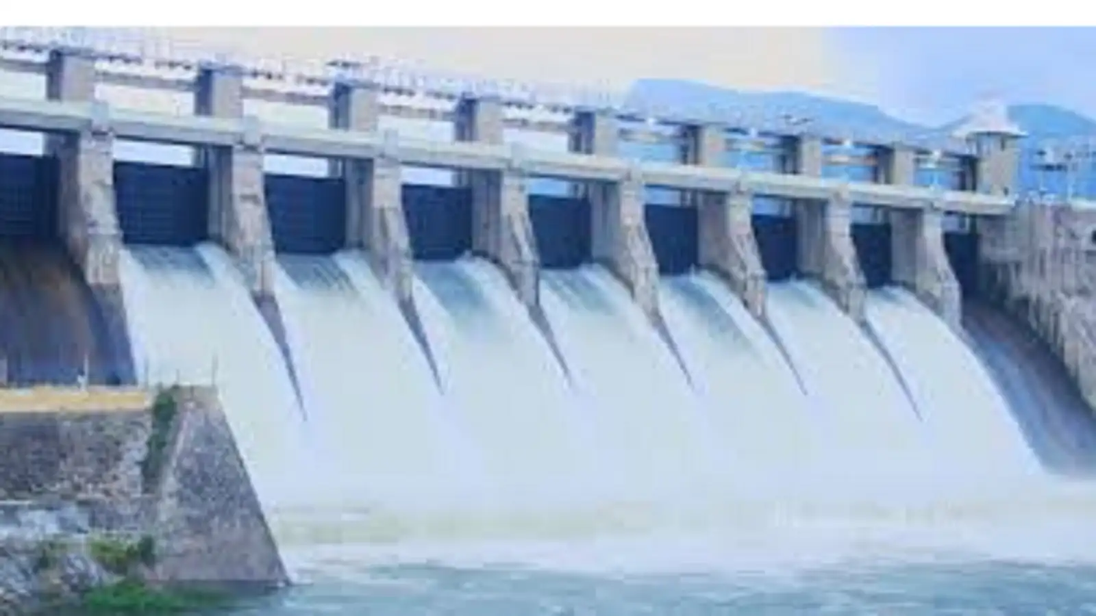 அமராவதி அணையில் இருந்து தண்ணீர் திறப்பு... கரையோர மக்களுக்கு வெள்ள அபாய எச்சரிக்கை! 