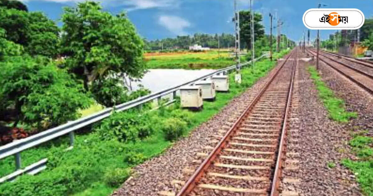 রেল ট্র্যাক পারাপার ঠেকাতে ২০০ কিমি মেটাল ফেন্সিং – eastern railway 200 km metal fencing to prevent rail track crossing
