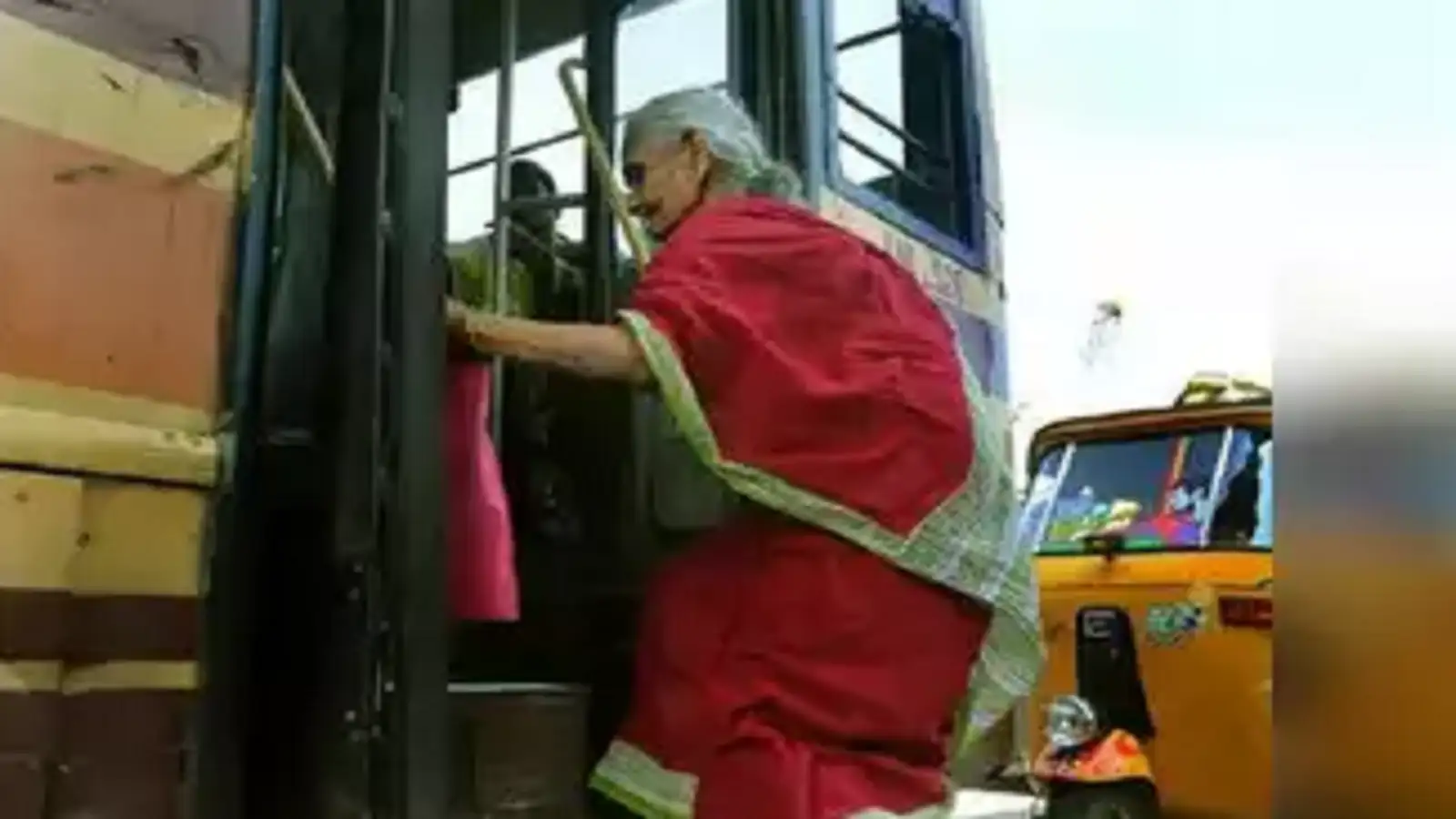 இலவச பஸ் பாஸ் மூலம் பயணம் செய்யும் மூத்த குடிமக்களின் கவனத்திற்கு... சென்னை மாநகர போக்குவரத்துக் கழகம் சொன்ன அப்டேட் இதோ! 