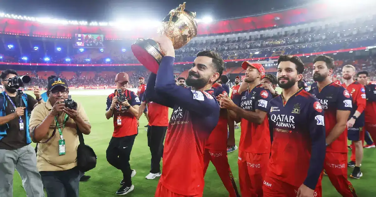 ഇന്ന് തുറന്ന ബസിൽ ആർസിബിയുടെ വിക്ടറി പരേഡ്, പരിപാടി ലൈവ് കാണാം; സമയവും സ്ട്രീമിങ്ങ് വിവരങ്ങളും ഇങ്ങനെ