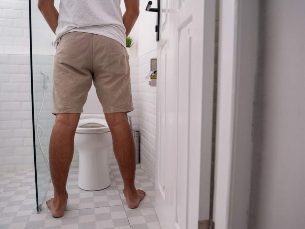 How Often Should You Pee,एक दिन में कितनी बार यूरिन जाना होती है सामान्‍य  बात, बार-बार अगर लगे पेशाब तो क्‍या समझें मतलब? - how many times a day  should you pee