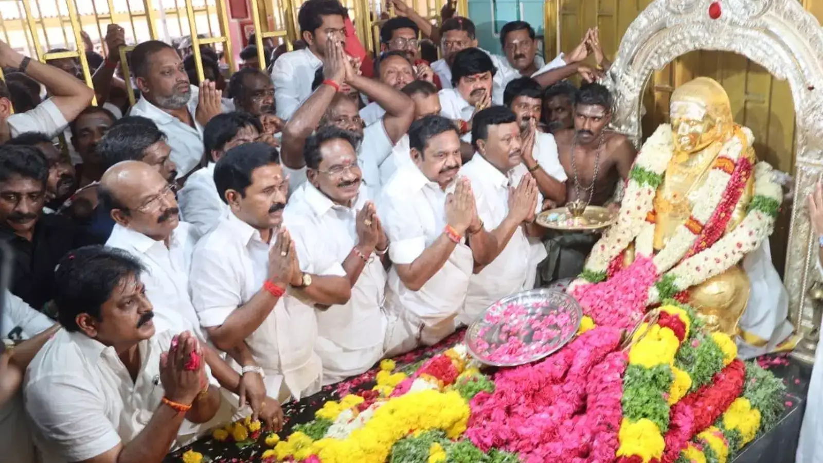 பசும்பொன்னில் அதிமுகவினர் மரியாதை: ஓபிஎஸ் - செங்கோட்டையன் சந்திப்பு - இபிஎஸ் ரியாக்‌ஷன் என்ன தெரியுமா? 