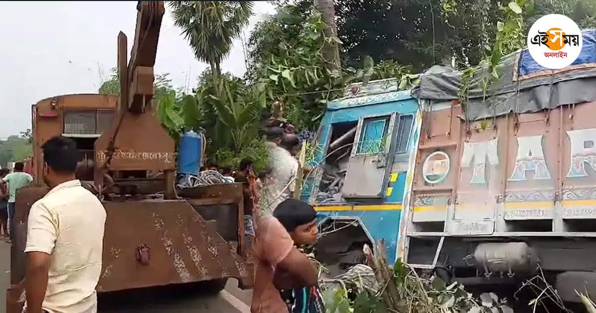 Road Accident,নিয়ন্ত্রণ হারিয়ে বাইক, গাড়িতে ধাক্কা লরির, ঘটনাস্থলেই মৃত ২ – purbasthali road accident two lost life