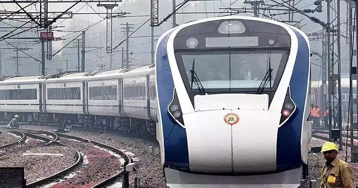 Vande Bharat Express: वंदे भारतचा पुण्यात ‘लेट मार्क’; गेल्या ९० दिवसांत ४० वेळा रेल्वेला उशीर