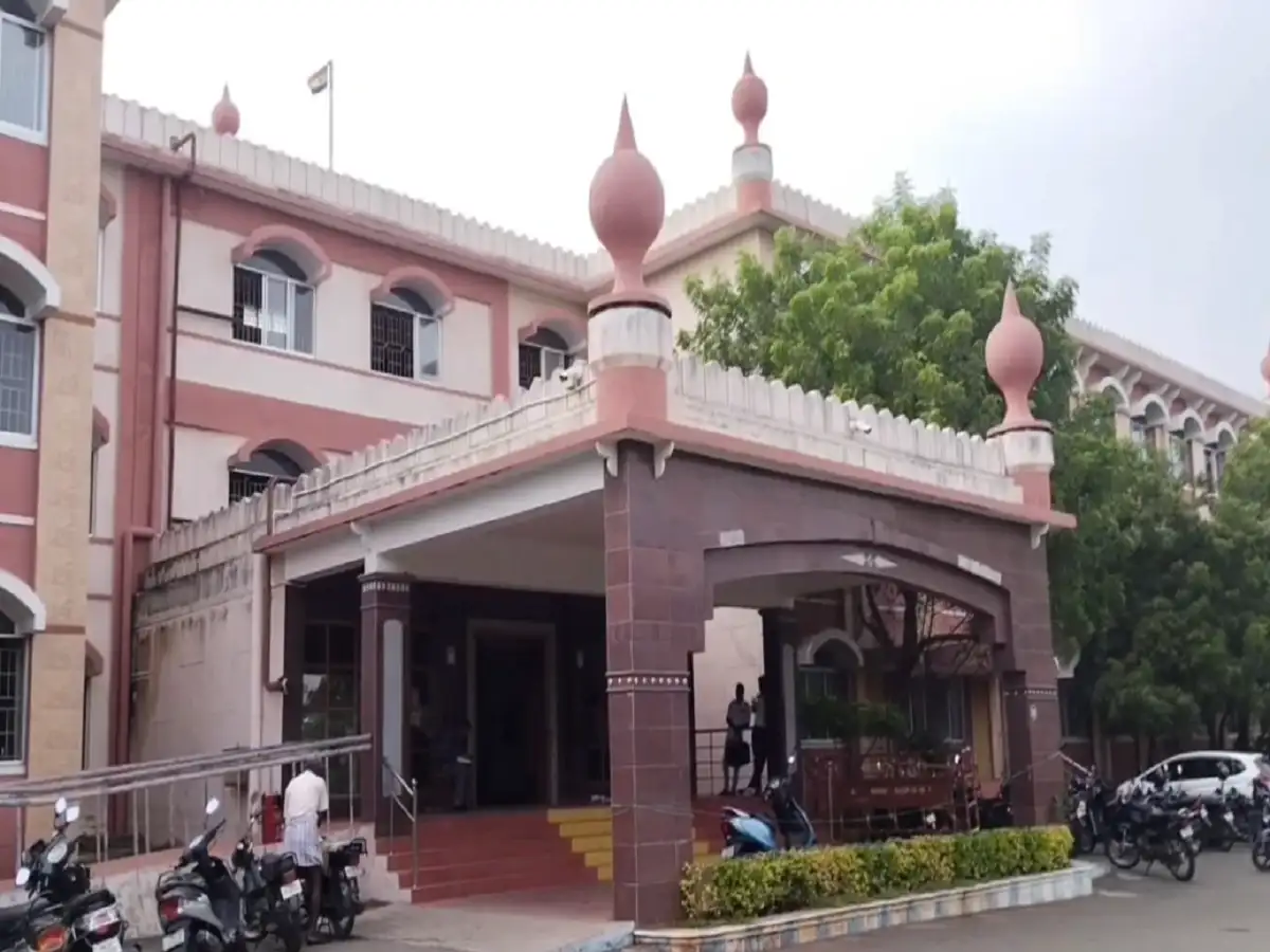 திமுகவினரின் முன்ஜாமீன் மனு தள்ளுபடி; கரூர் குற்றவியல் நடுவர் நீதிமன்றம் அதிரடி! 