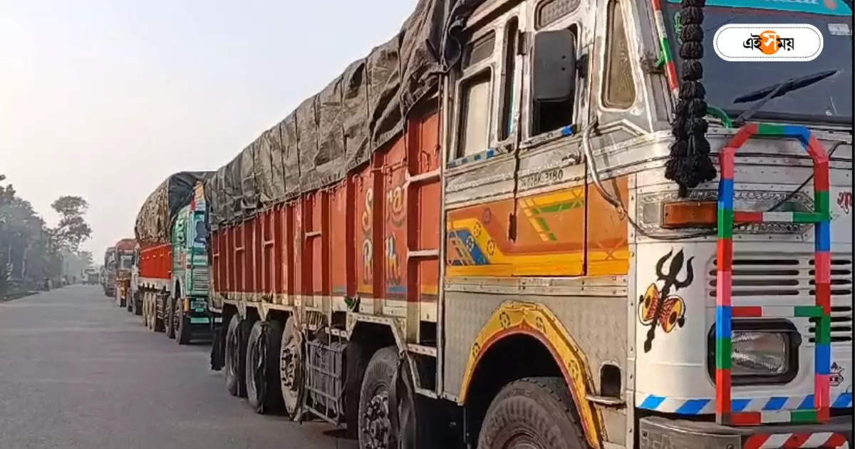 Ghatal Panskura Highway : রাস্তার কাজে ভোগান্তি, অবরুদ্ধ রাজ্য সড়ক! তীব্র যানজটে নাকাল যাত্রীরা – ghatal panskura state highway renovation work caused huge traffic jam