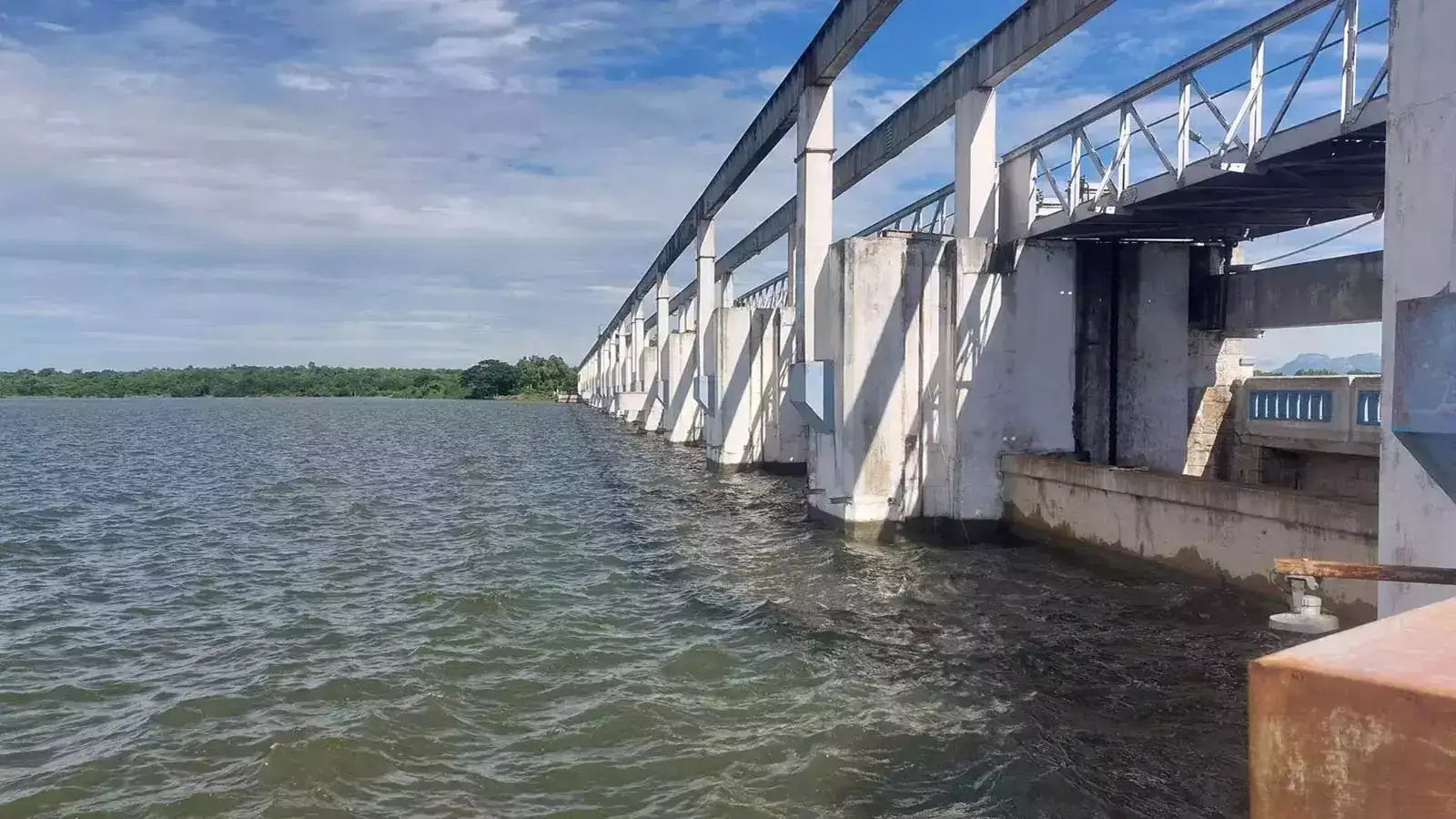 சென்னை குடிநீர் ஏரிகள் நீர்மட்டம் தொடர் உயர்வு! இனி குடிநீருக்கு நோ தட்டுப்பாடு! 