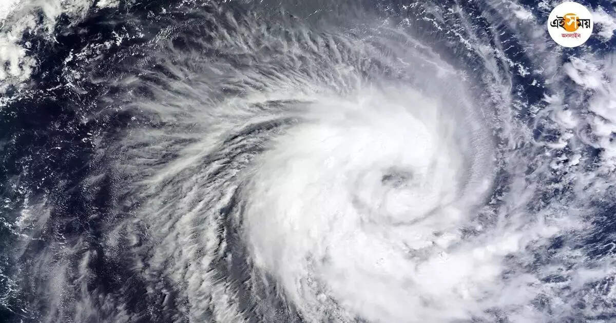 Dana Cyclone,ধেয়ে আসছে ঘূর্ণিঝড় ‘দানা’, বুধবার থেকেই দক্ষিণবঙ্গে বৃষ্টির সম্ভাবনা – west bengal weather update on 21 october including cyclone dana update