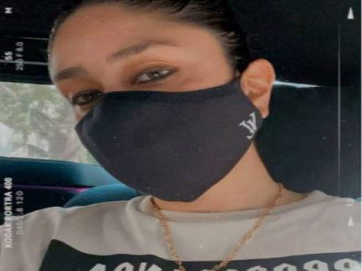 Kareena Kapoor Khan Wears a Mask Worth Rs 26,028 to Spread