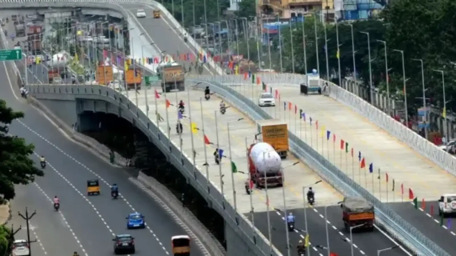 சென்னையின் முதல் ராட்சத மேம்பாலம்.. 18.4 கி.மீ. மேம்பாலச் சாலை.. நடப்பு நிதியாண்டிலேயே தொடக்கம்! 