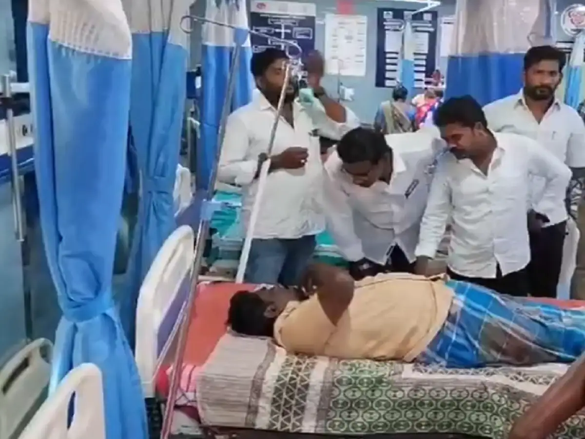 தூத்துக்குடி; அதிமுக முன்னாள் சட்டமன்ற உறுப்பினரை தாக்கிய கும்பலால் பரபரப்பு! 