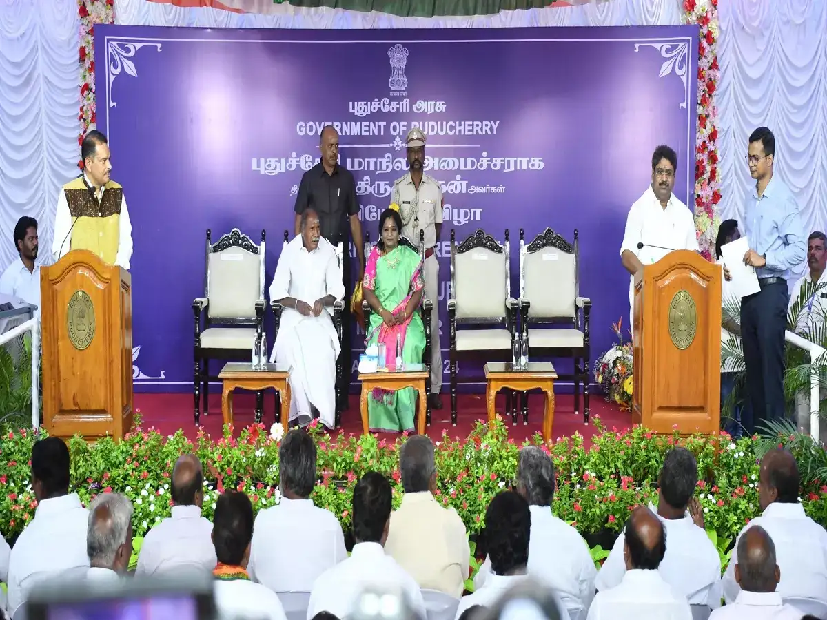 புதுச்சேரியின் போக்குவரத்து துறை அமைச்சராக திருமுருகன் பதவியேற்பு! 